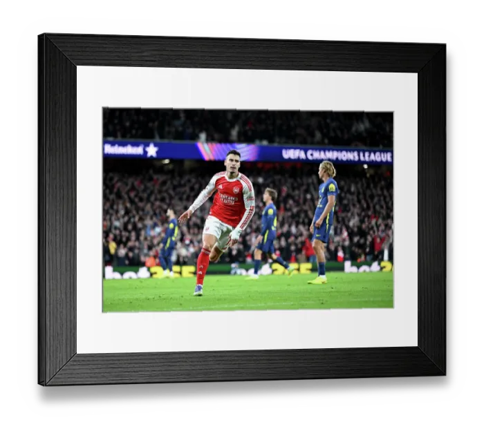 Framed Print : Arsenal FC v Atletico de Madrid - UEFA Champions League 2025 / 26 League Phase MD3