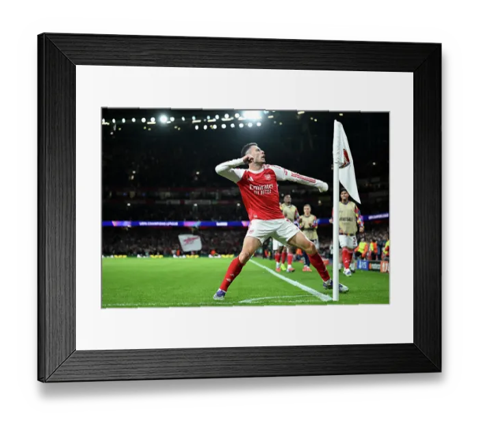 Framed Print : Arsenal FC v Atletico de Madrid - UEFA Champions League 2025 / 26 League Phase MD3 Framed Print : Arsenal FC v Atletico de Madrid - UEFA Champions League 2025 / 26 League Phase MD3