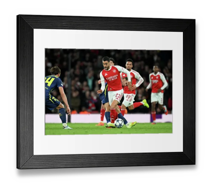 Framed Print : Arsenal FC v Atletico de Madrid - UEFA Champions League 2025 / 26 League Phase MD3
