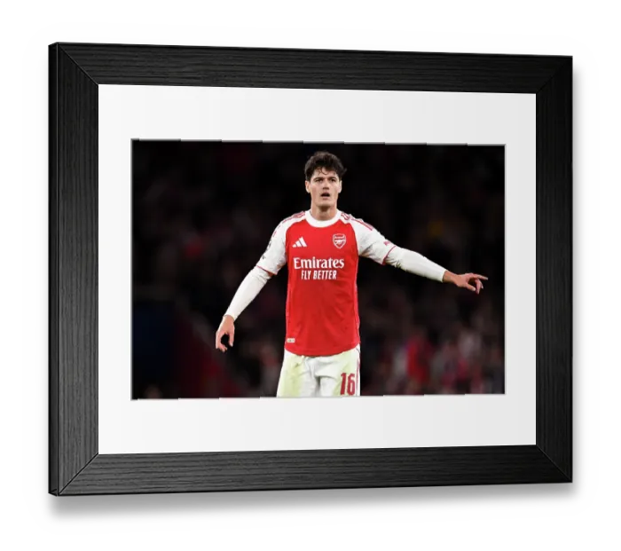 Framed Print : Arsenal FC v Atletico de Madrid - UEFA Champions League 2025 / 26 League Phase MD3 Framed Print : Arsenal FC v Atletico de Madrid - UEFA Champions League 2025 / 26 League Phase MD3