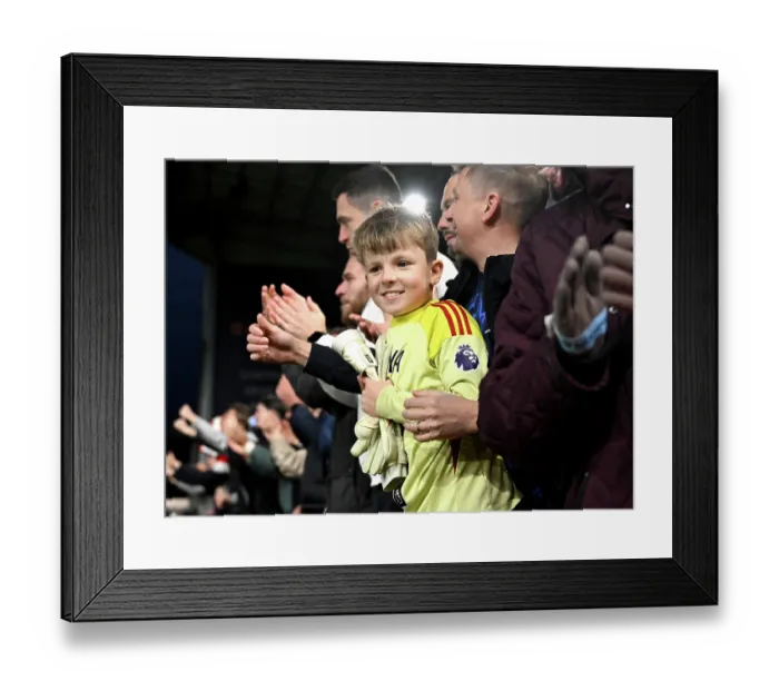 Framed Print : Burnley v Arsenal - Premier League