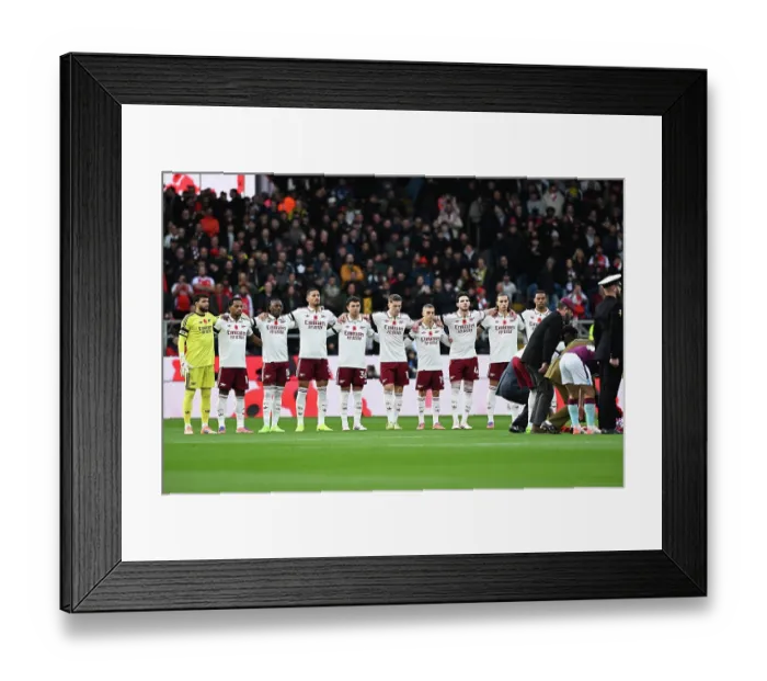 Framed Print : Burnley v Arsenal - Premier League Framed Print : Burnley v Arsenal - Premier League