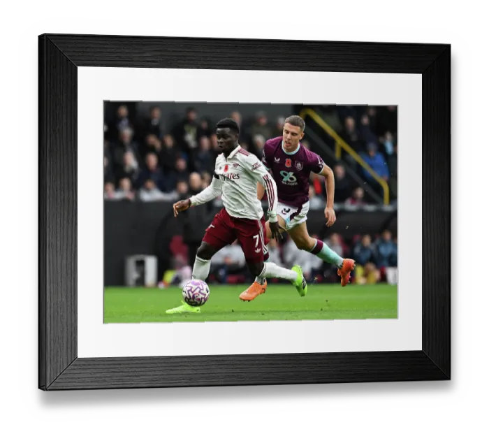 Framed Print : Burnley v Arsenal - Premier League Framed Print : Burnley v Arsenal - Premier League