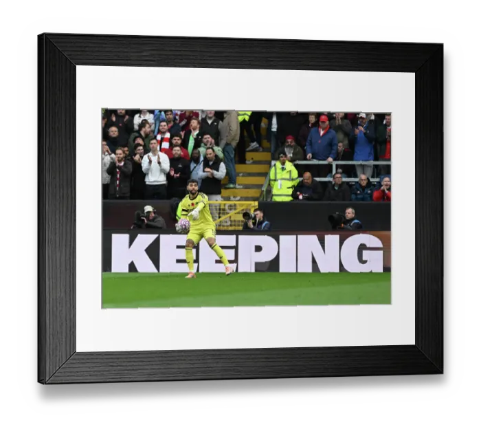 Framed Print : Burnley v Arsenal - Premier League Framed Print : Burnley v Arsenal - Premier League