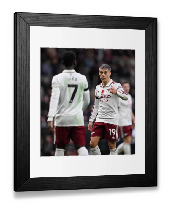 Framed Print : Burnley v Arsenal - Premier League