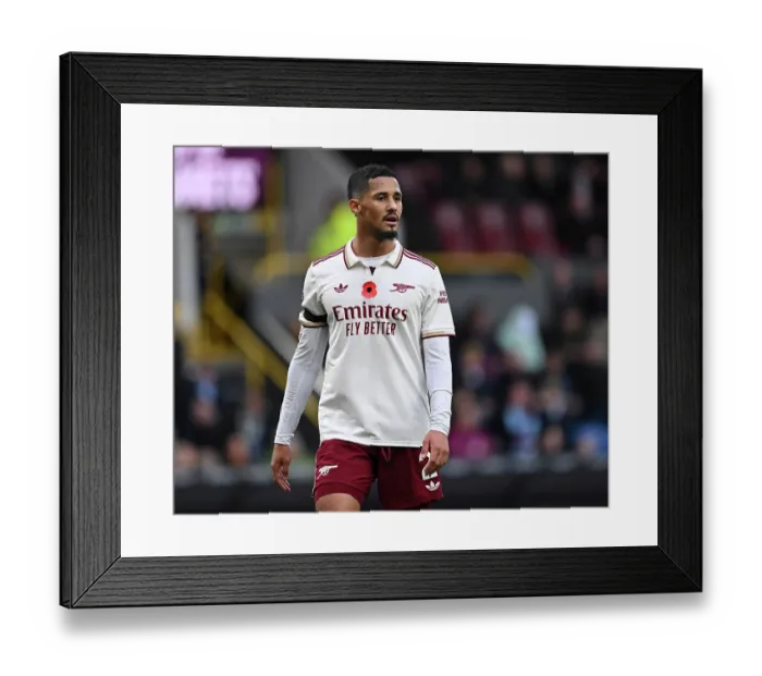 Framed Print : Burnley v Arsenal - Premier League Framed Print : Burnley v Arsenal - Premier League