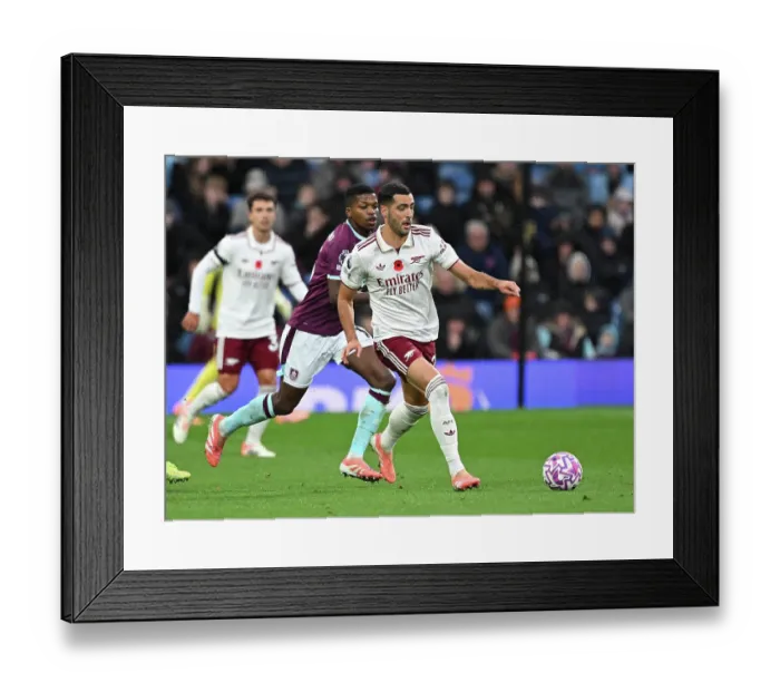 Framed Print : Burnley v Arsenal - Premier League
