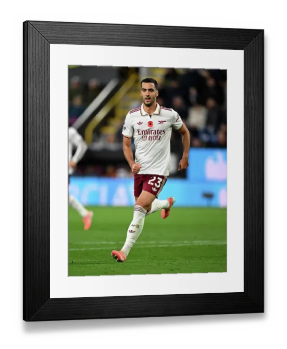 Framed Print : Burnley v Arsenal - Premier League Framed Print : Burnley v Arsenal - Premier League