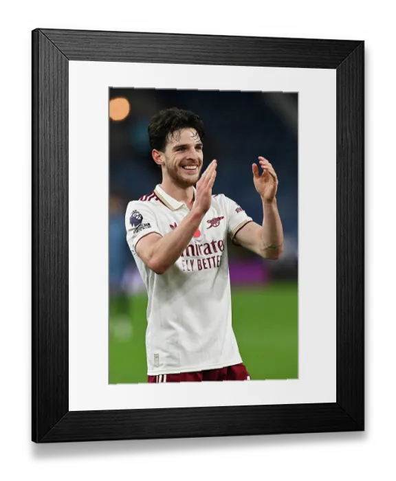Framed Print : Burnley v Arsenal - Premier League