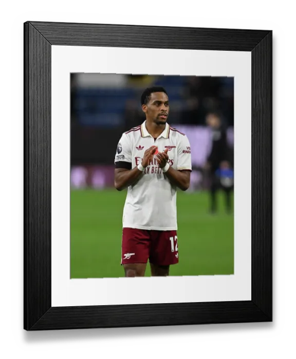 Framed Print : Burnley v Arsenal - Premier League