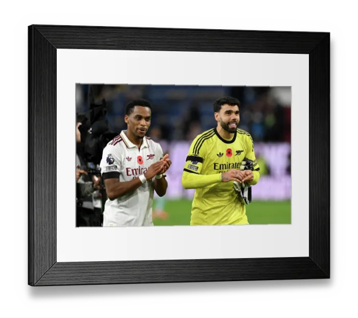 Framed Print : Burnley v Arsenal - Premier League Framed Print : Burnley v Arsenal - Premier League