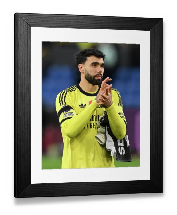 Framed Print : Burnley v Arsenal - Premier League