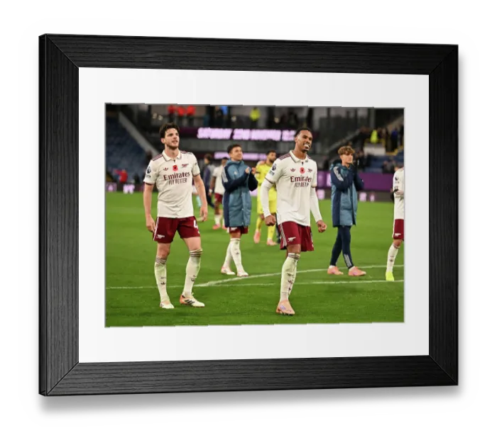 Framed Print : Burnley v Arsenal - Premier League