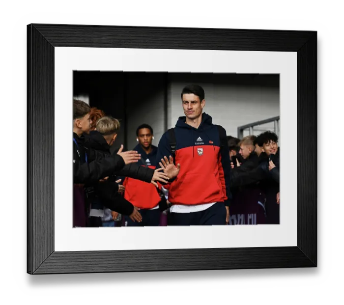 Framed Print : Burnley v Arsenal - Premier League Framed Print : Burnley v Arsenal - Premier League