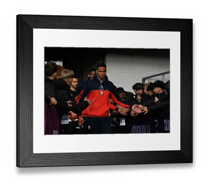 Framed Print : Burnley v Arsenal - Premier League Framed Print : Burnley v Arsenal - Premier League