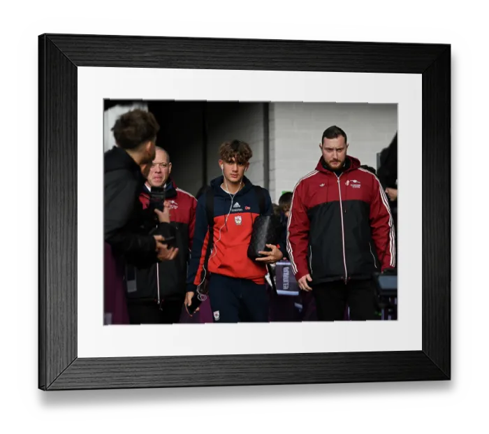 Framed Print : Burnley v Arsenal - Premier League Framed Print : Burnley v Arsenal - Premier League