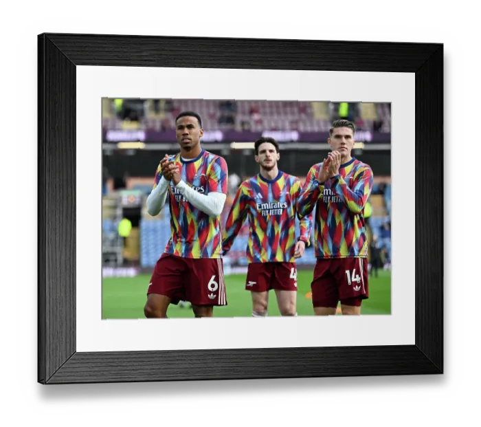 Framed Print : Burnley v Arsenal - Premier League Framed Print : Burnley v Arsenal - Premier League