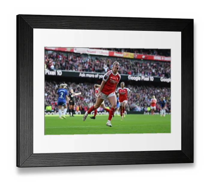 Framed Print : Arsenal v Chelsea FC - Barclays Women's Super League Arsenal v Chelsea FC - Barclays Women's Super League Framed Print : Arsenal v Chelsea FC - Barclays Women's Super League Arsenal v Chelsea FC - Barclays Women's Super League