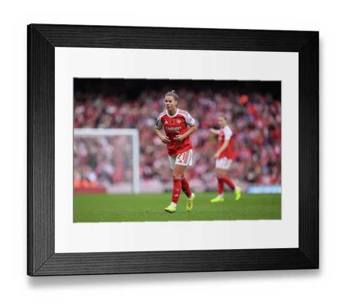 Framed Print : Arsenal v Chelsea FC - Barclays Women's Super League Arsenal v Chelsea FC - Barclays Women's Super League Framed Print : Arsenal v Chelsea FC - Barclays Women's Super League Arsenal v Chelsea FC - Barclays Women's Super League