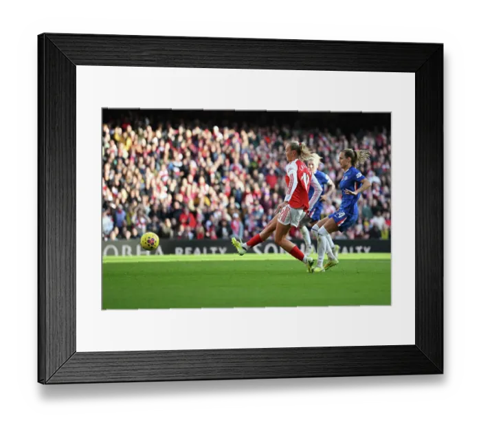 Framed Print : Arsenal v Chelsea FC - Barclays Women's Super League Arsenal v Chelsea FC - Barclays Women's Super League Framed Print : Arsenal v Chelsea FC - Barclays Women's Super League Arsenal v Chelsea FC - Barclays Women's Super League