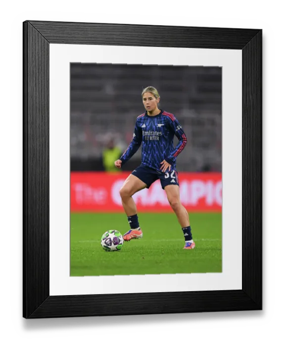 Framed Print : FC Bayern Munchen v Arsenal FC - UEFA Women's Champions League 2025 / 26 League Phase MD3 FC Bayern München v Arsenal FC - UEFA Women's Champions League 2025 / 26 League