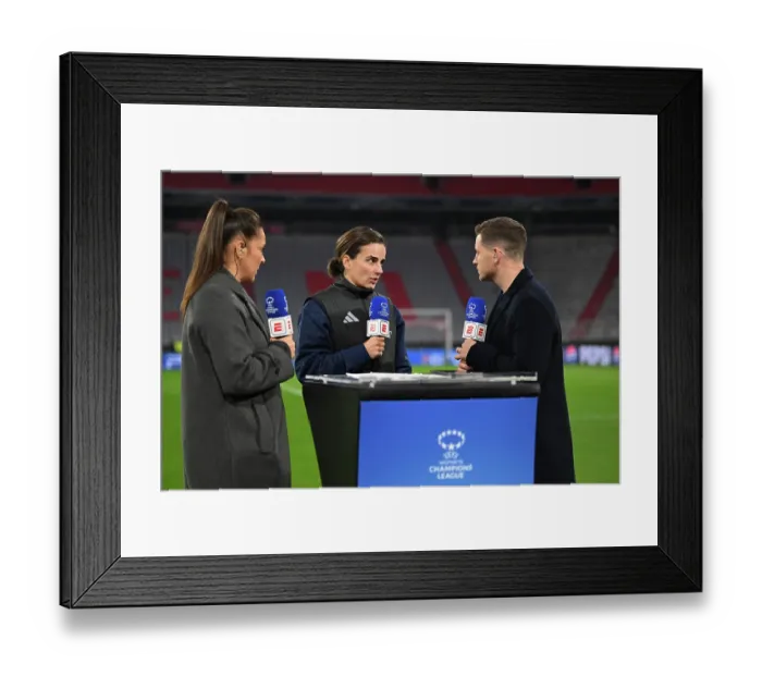 Framed Print : FC Bayern Munchen v Arsenal FC - UEFA Women's Champions League 2025 / 26 League Phase MD3 FC Bayern München v Arsenal FC - UEFA Women's Champions League 2025 / 26 League