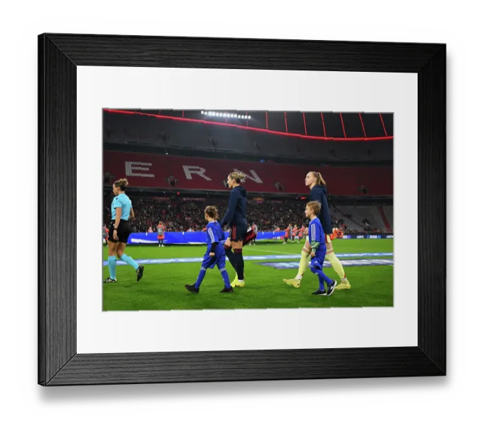 Framed Print : FC Bayern Munchen v Arsenal FC - UEFA Women's Champions League 2025 / 26 League Phase MD3 FC Bayern München v Arsenal FC - UEFA Women's Champions League 2025 / 26 League