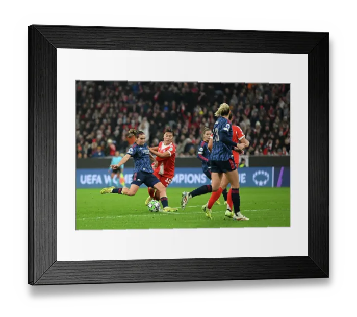 Framed Print : FC Bayern Munchen v Arsenal FC - UEFA Women's Champions League 2025 / 26 League Phase MD3 FC Bayern München v Arsenal FC - UEFA Women's Champions League 2025 / 26 League