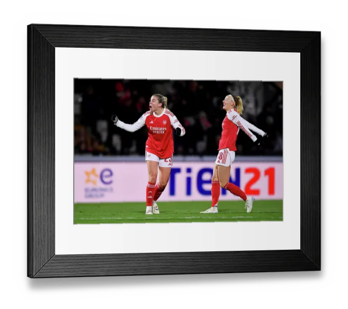 Framed Print : Arsenal FC v Real Madrid CF - UEFA Women's Champions League 2025 / 26 League Phase MD4 Arsenal FC v Real Madrid CF - UEFA Women's Champions League 2025 / 26 League Phase MD4