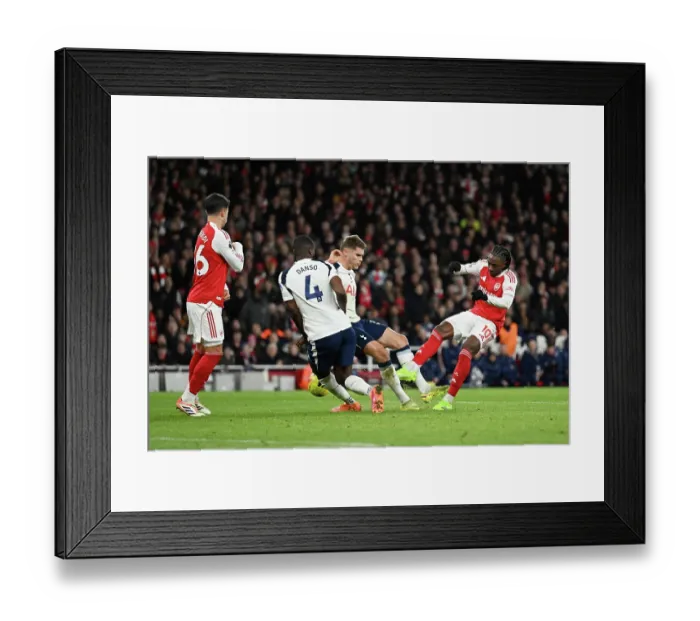 Framed Print : Arsenal v Tottenham Hotspur - Premier League