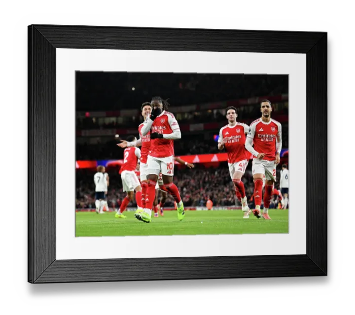 Framed Print : Arsenal v Tottenham Hotspur - Premier League Framed Print : Arsenal v Tottenham Hotspur - Premier League