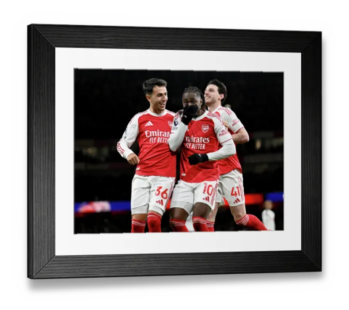 Framed Print : Arsenal v Tottenham Hotspur - Premier League Framed Print : Arsenal v Tottenham Hotspur - Premier League