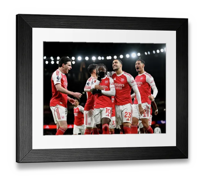 Framed Print : Arsenal v Tottenham Hotspur - Premier League Framed Print : Arsenal v Tottenham Hotspur - Premier League