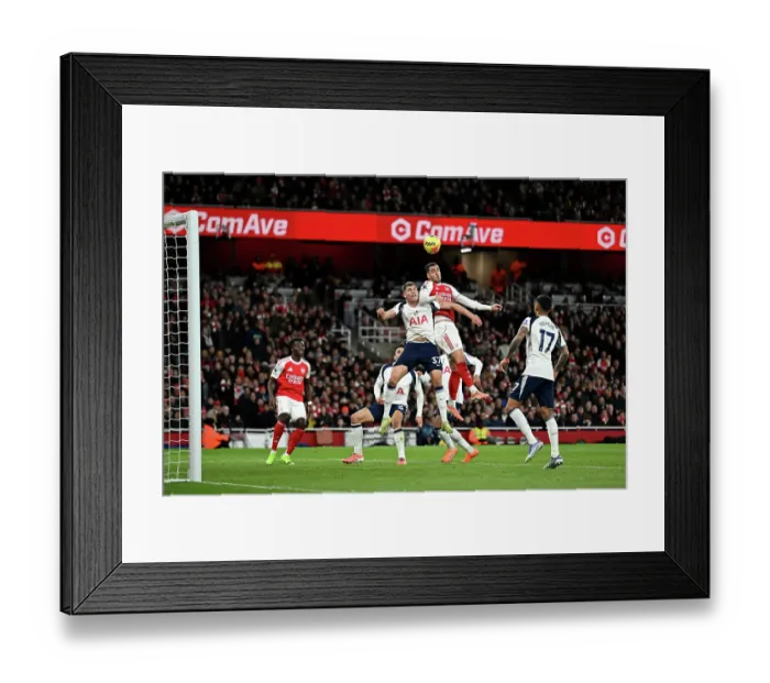 Framed Print : Arsenal v Tottenham Hotspur - Premier League Framed Print : Arsenal v Tottenham Hotspur - Premier League
