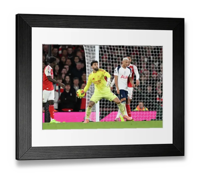 Framed Print : Arsenal v Tottenham Hotspur - Premier League