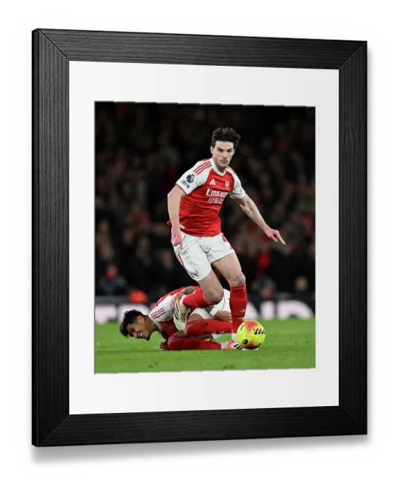 Framed Print : Arsenal v Tottenham Hotspur - Premier League