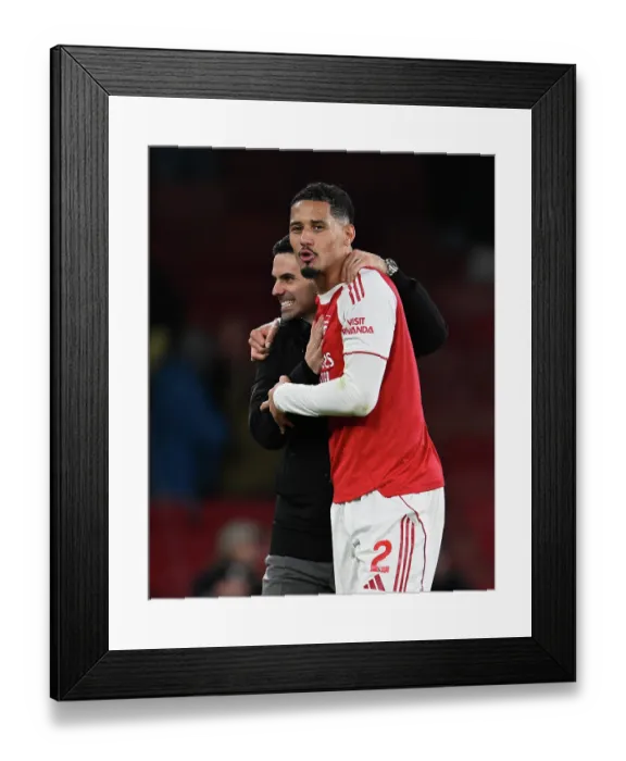 Framed Print : Arsenal v Tottenham Hotspur - Premier League