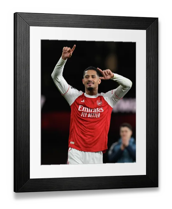 Framed Print : Arsenal v Tottenham Hotspur - Premier League Framed Print : Arsenal v Tottenham Hotspur - Premier League