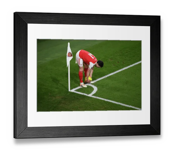 Framed Print : Arsenal v Tottenham Hotspur - Premier League Framed Print : Arsenal v Tottenham Hotspur - Premier League