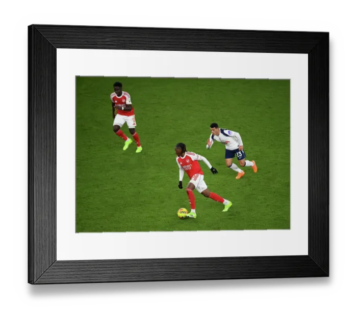 Framed Print : Arsenal v Tottenham Hotspur - Premier League Framed Print : Arsenal v Tottenham Hotspur - Premier League
