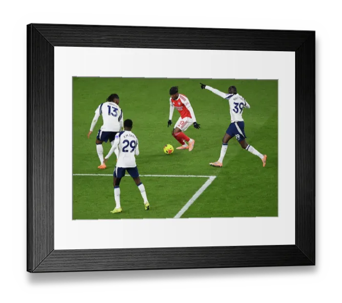 Framed Print : Arsenal v Tottenham Hotspur - Premier League Framed Print : Arsenal v Tottenham Hotspur - Premier League