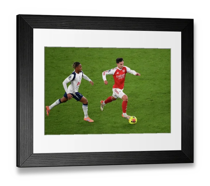 Framed Print : Arsenal v Tottenham Hotspur - Premier League