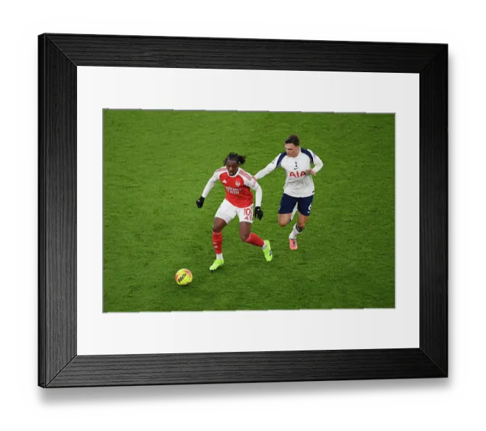 Framed Print : Arsenal v Tottenham Hotspur - Premier League