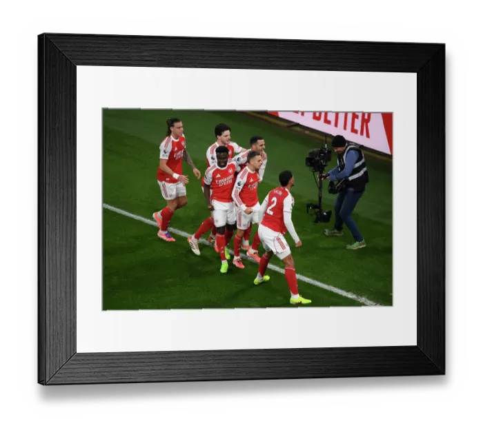Framed Print : Arsenal v Tottenham Hotspur - Premier League