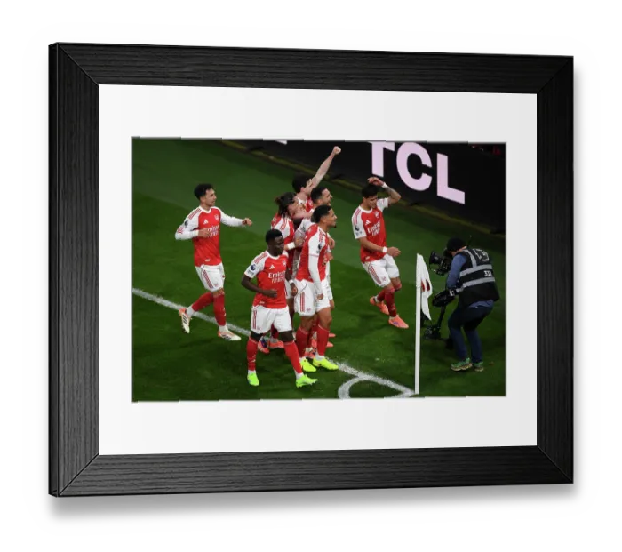 Framed Print : Arsenal v Tottenham Hotspur - Premier League Framed Print : Arsenal v Tottenham Hotspur - Premier League