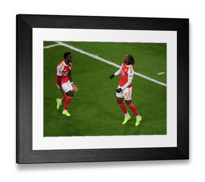 Framed Print : Arsenal v Tottenham Hotspur - Premier League