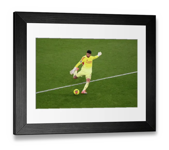 Framed Print : Arsenal v Tottenham Hotspur - Premier League
