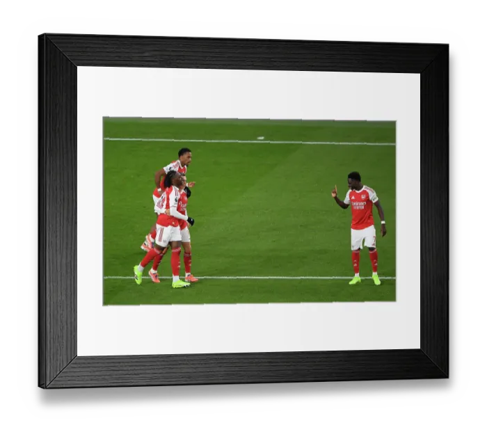 Framed Print : Arsenal v Tottenham Hotspur - Premier League Framed Print : Arsenal v Tottenham Hotspur - Premier League