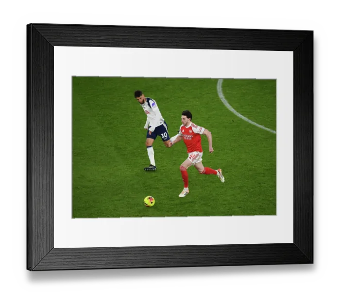 Framed Print : Arsenal v Tottenham Hotspur - Premier League