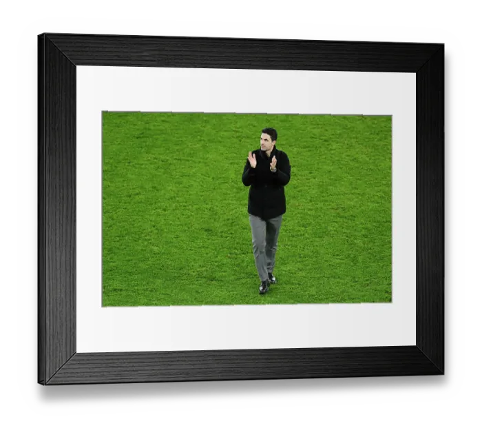 Framed Print : Arsenal v Tottenham Hotspur - Premier League